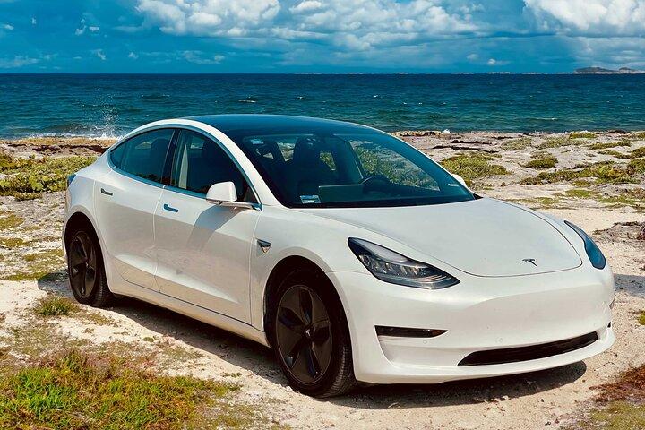 EV Private Transfer from Cancun Airport to Tulum