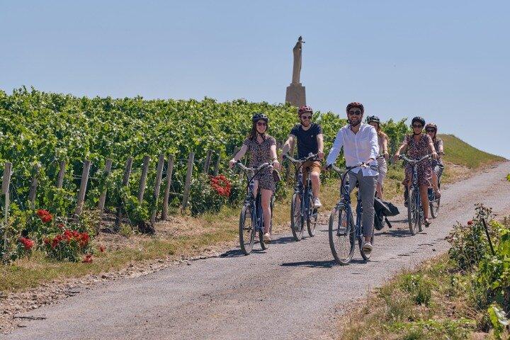 From Reims afternoon e-bike tour, visit and champagne tastings