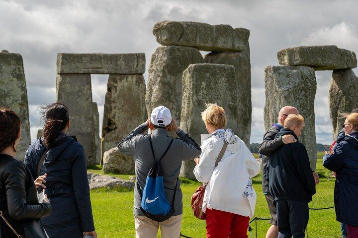 Stonehenge Tour from Southampton to London