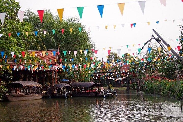 Ayutthaya Bicycle Hike & ATV to Top Attractions & Floating Market