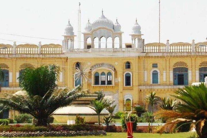 Nankana Sahib Gurdwara One Day Guided Tour