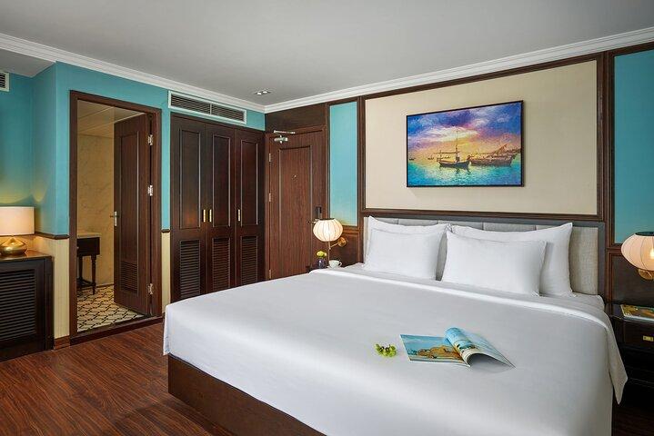 Capella Cruise 3-day Explore Halong Bay and Lan Ha Bay from Hanoi
