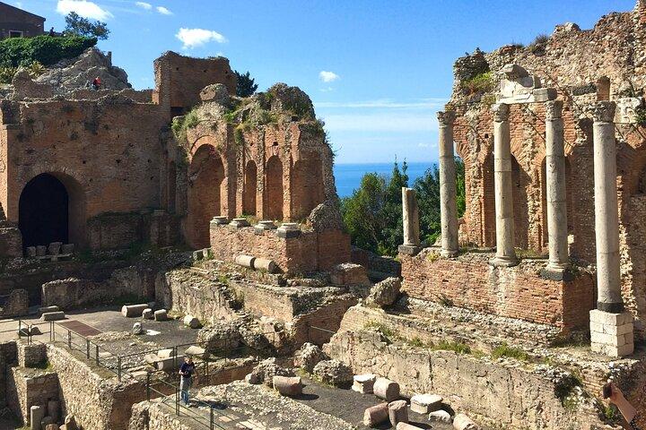 Half-day tour to Taormina, Castelmola and Isola Bella