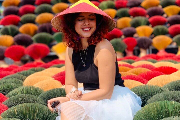 Combo Incense Village Tour with Conical hat and HaThai Art Making