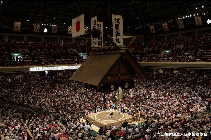 Tokyo Grand Sumo Tournament Viewing Tour