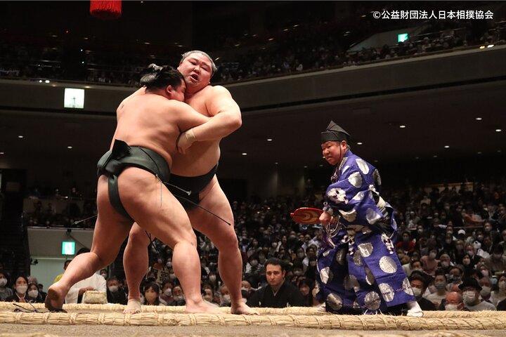 Tokyo Grand Sumo Tournament Viewing Tour