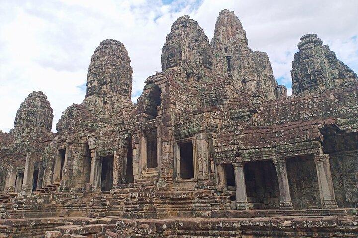 Private One Day Trip with Sunrise at Angkor Wat, Angkor Thom and Tomb Raider