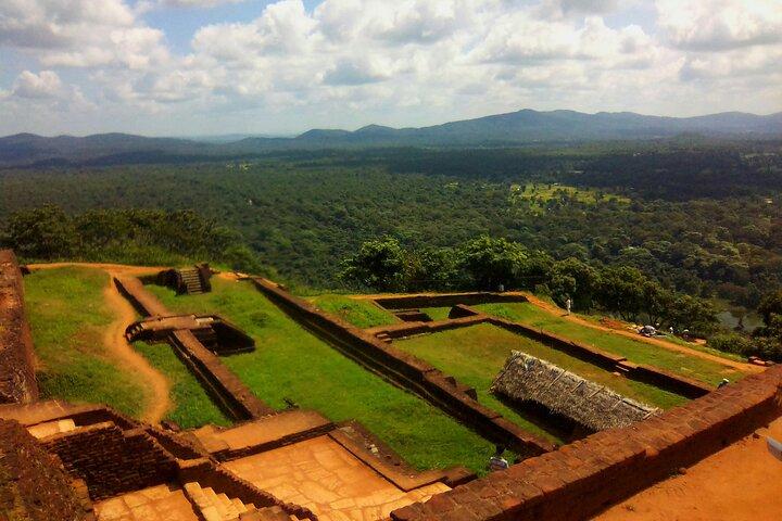Sigiriya & Dambulla Day Tour From Colombo