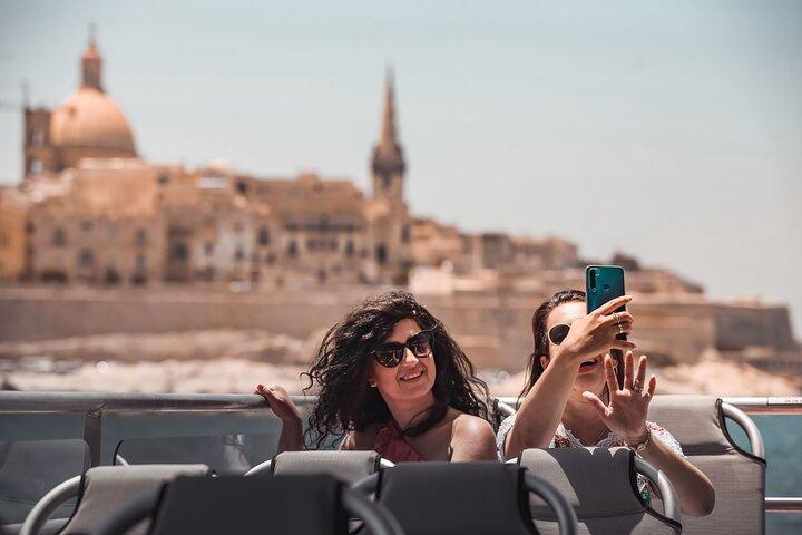 Afternoon Harbours Cruise and Free Time in Sliema incl. Transfers