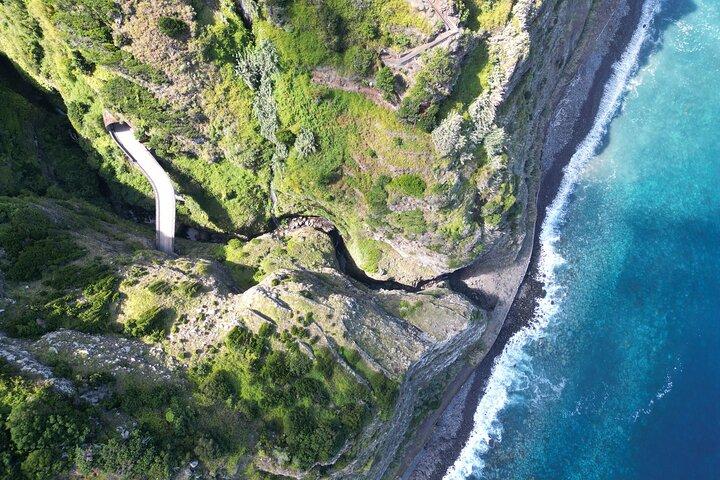 Full Day Tour in 4x4 Jeep to Porto Moniz and Fanal