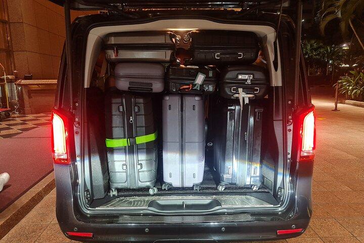 Private Airport Transfer in Singapore
