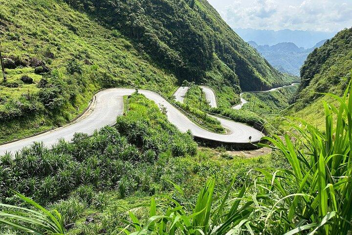 Ha Giang Comfort Car Ride 4D3N