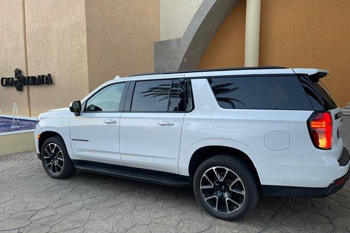 Cabo San Lucas Private Round-Trip Airport Transportation