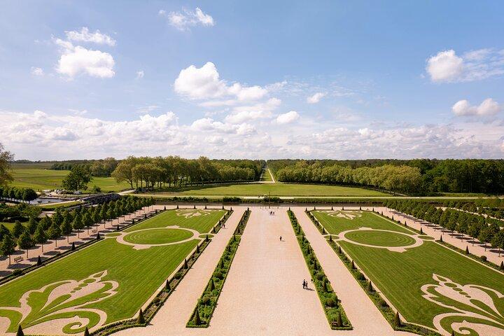 Loire Valley Ebike Tour to Chambord from Amboise
