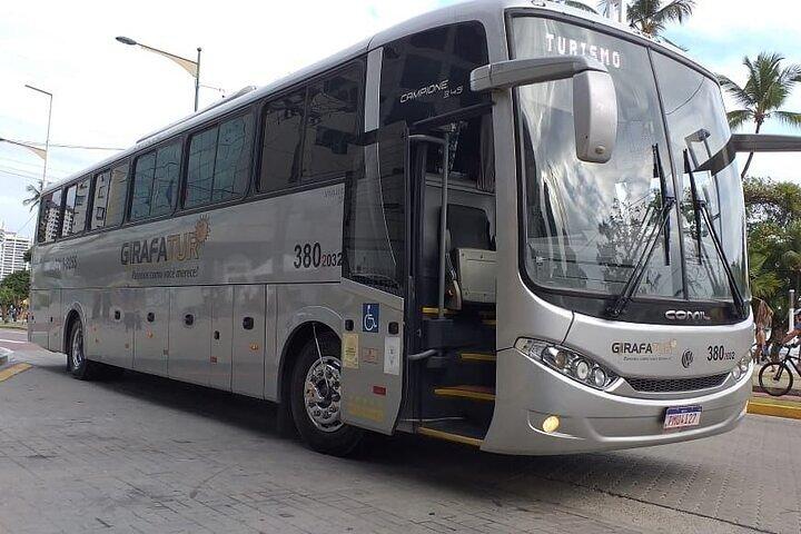 Transfer leaving from the Fortaleza waterfront to Beach Park