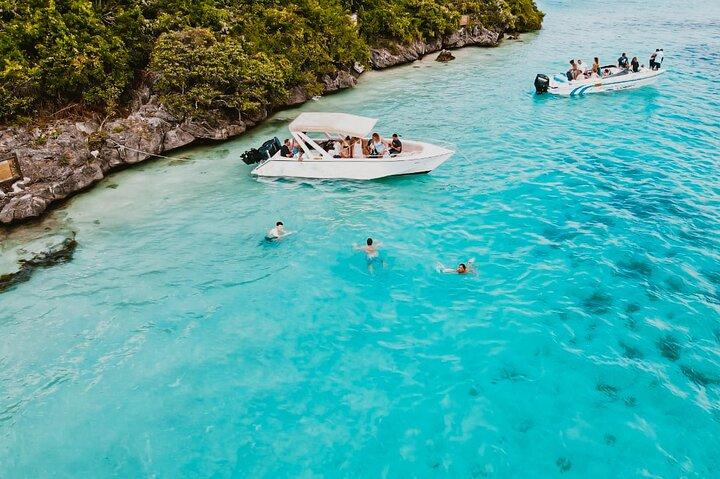 5 Islands & Ile aux Cerfs Speedboat Cruise, Snorkeling + Lunch
