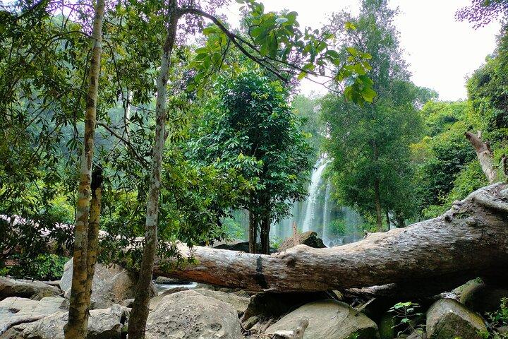 A-Day Uncover Phnom Kulen-Beng Mealea-Kampong Phluk Sunset Tours