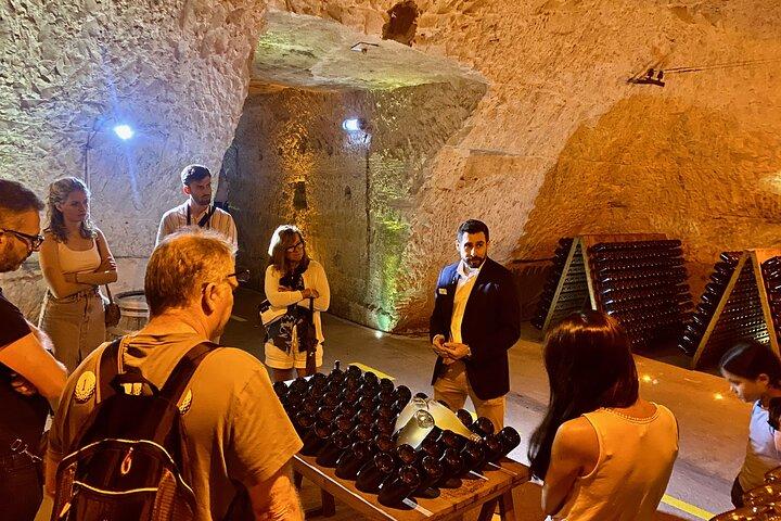 GRAND VINTAGE Moet et Chandon Veuve Clicquot Cellars & Tastings
