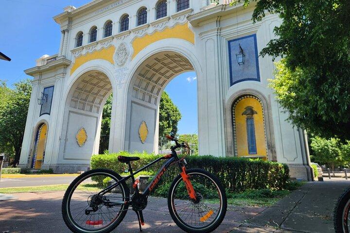 Fun Bike Tour in Guadalajara
