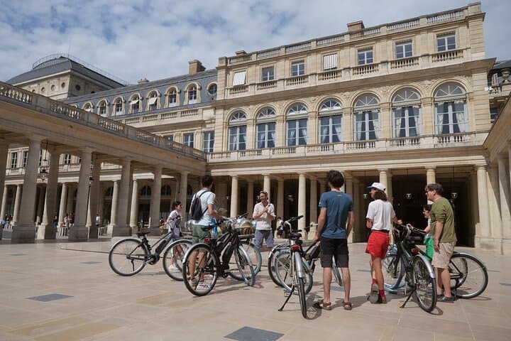 Guided Tour of Paris by Bike