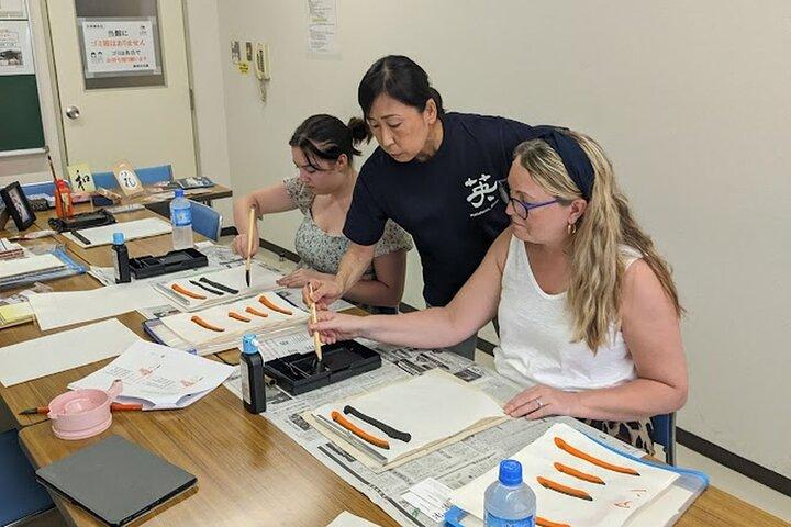 Private Calligraphy class, the gift of professional work. Ginza