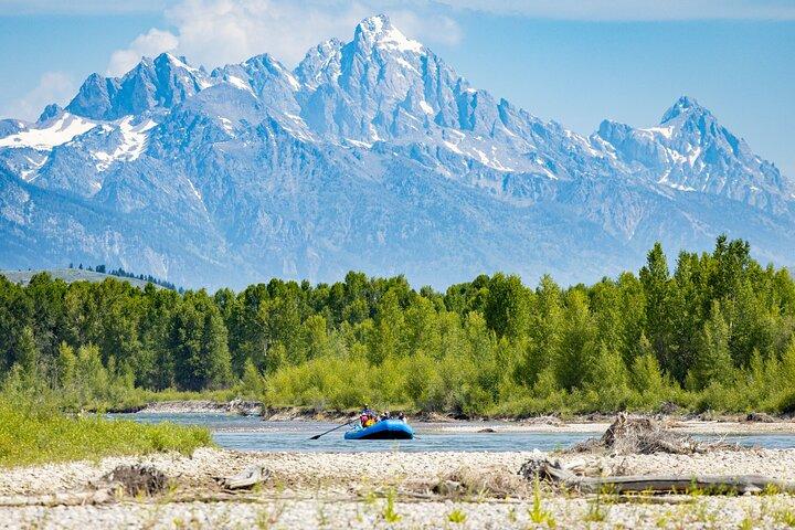 Tetons and Snake River Scenic Float Trip In Jackson Hole