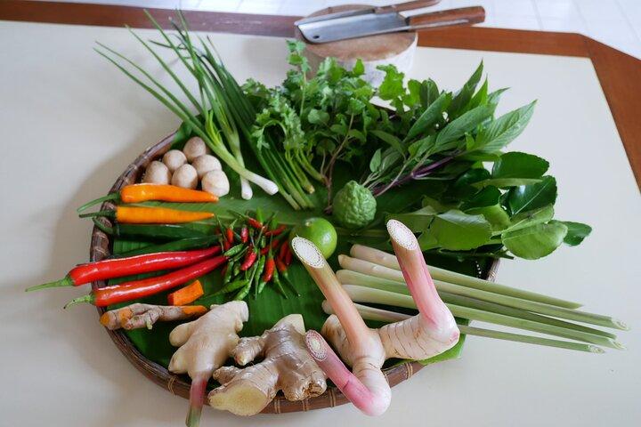 Fun Thai Cooking Class near Bangkok