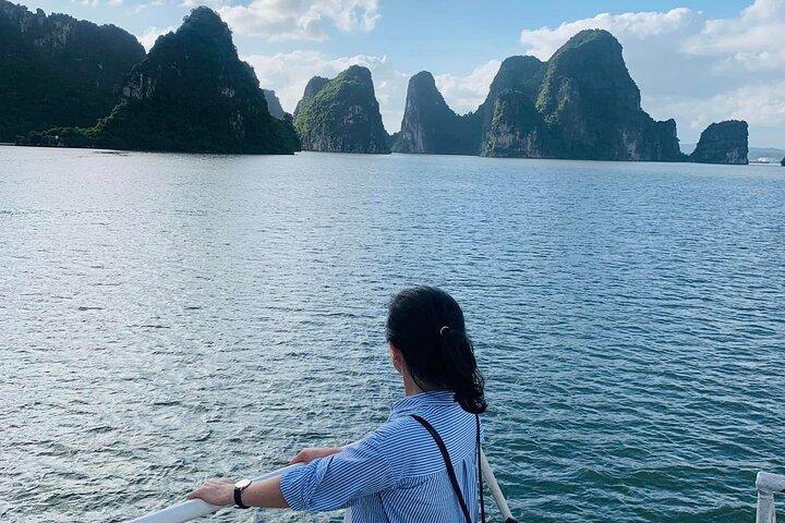 Full Day Trip to Lan Ha Bay with Kayaking in less tourist Areas
