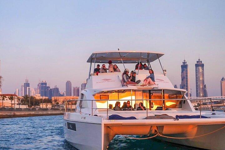 Dubai Luxury Sharing Yacht Tour