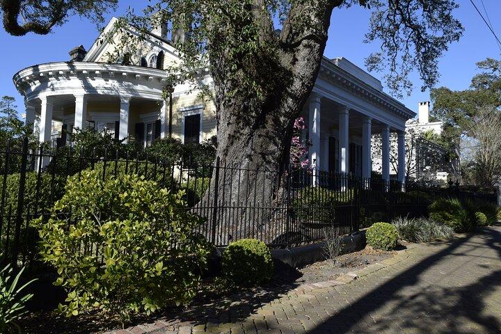 New Orleans Highlights of the Garden District Walking Tour