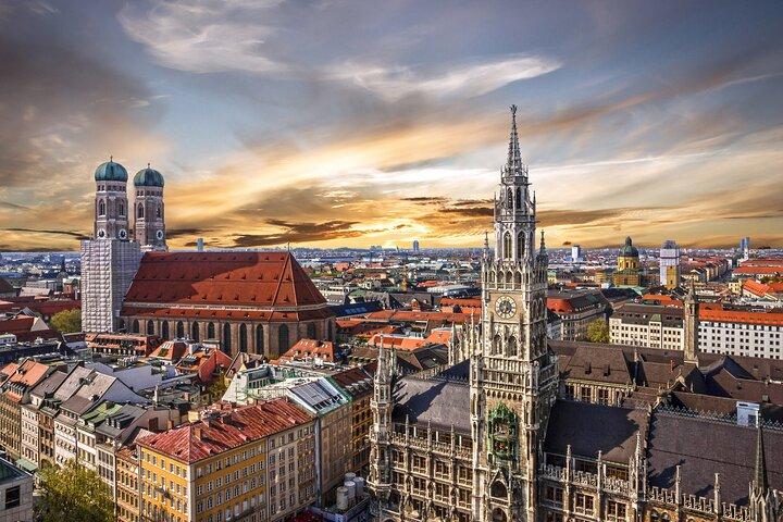 Transfer from Prague to Munich: Private with a 2 Hour Stop