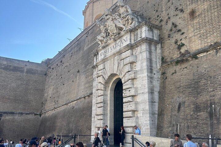 Vatican and Sistine Chapel Guided Tour Without Queue
