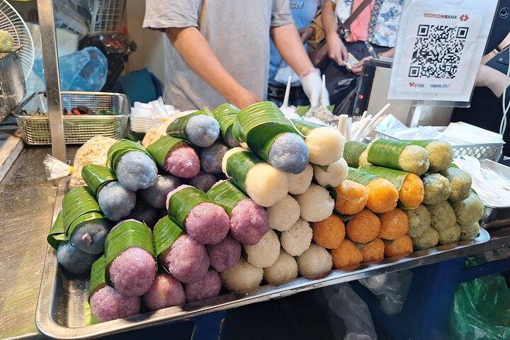 Authentic taste of Hanoi, food tour with a local foodie