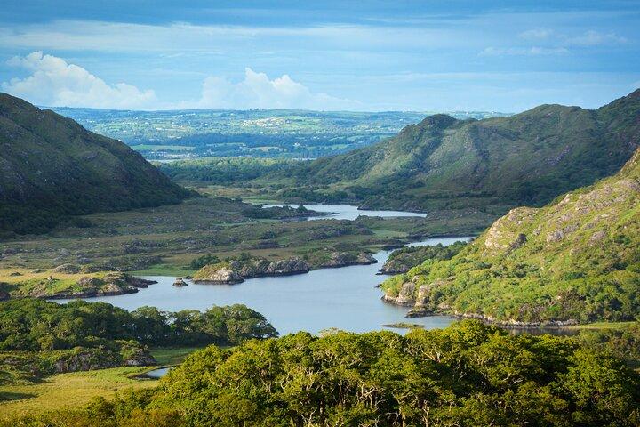 Ring of Kerry: Portmagee and Skellig Ring Tour from Killarney