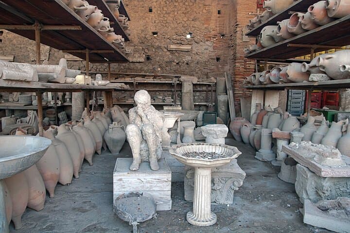 Full Day Tour in Pompeii Ruins and Amalfi Coast from Naples