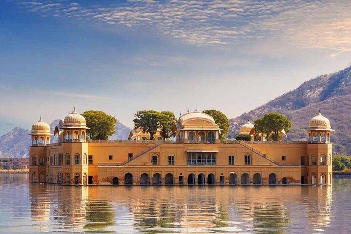 Private Jaipur City Tour from Delhi by Car