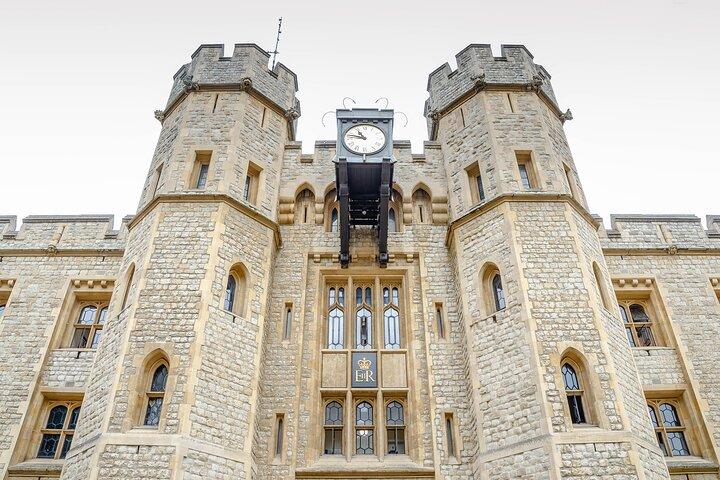 Private Guided Tour: Tower of London Including Tickets & Pickup