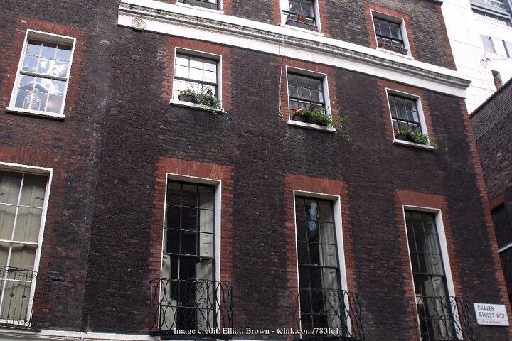 Explore Philly's Highlights on a Private 4h Walking Tour