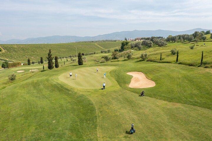 Half Day Golf Activity in Tuscany with Admission Ticket