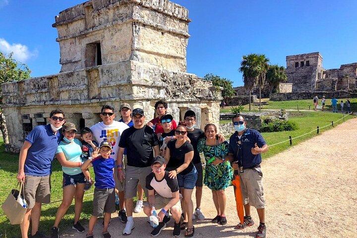 Discover the Mayan archaeological sites of Tulum & Coba in 1 day