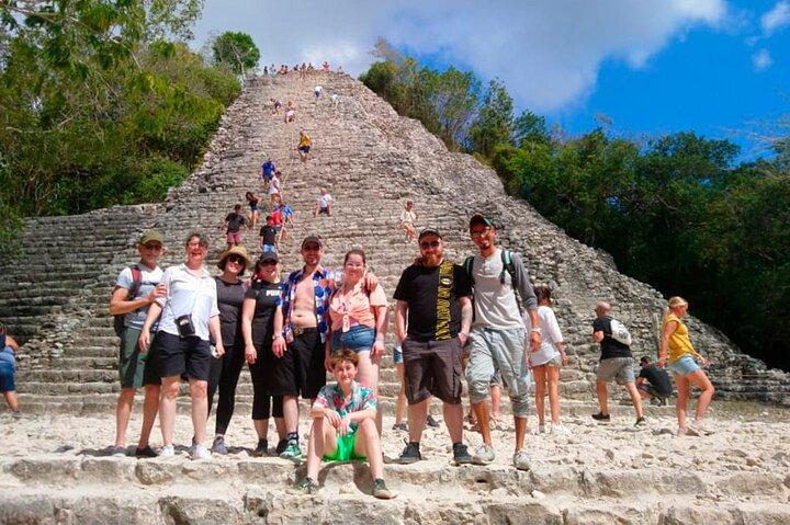 Discover the Mayan archaeological sites of Tulum & Coba in 1 day