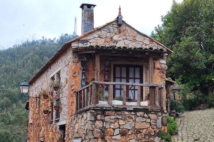 Private Schist Villages Full Day Tour from Lisbon