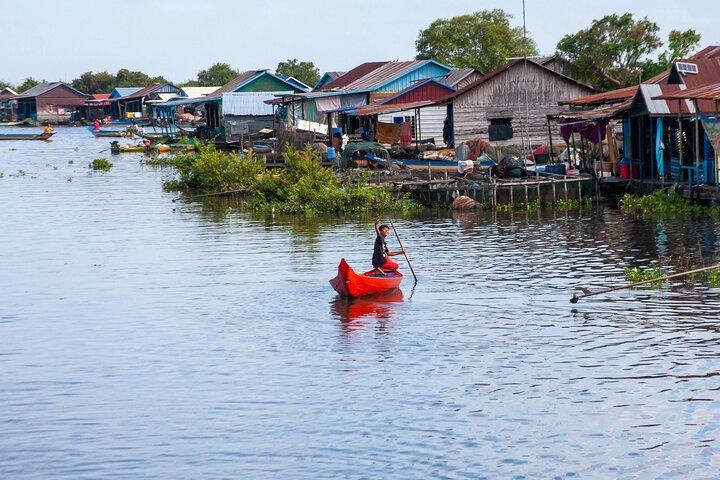 Kayaking & Floating Village in Tonle Lake