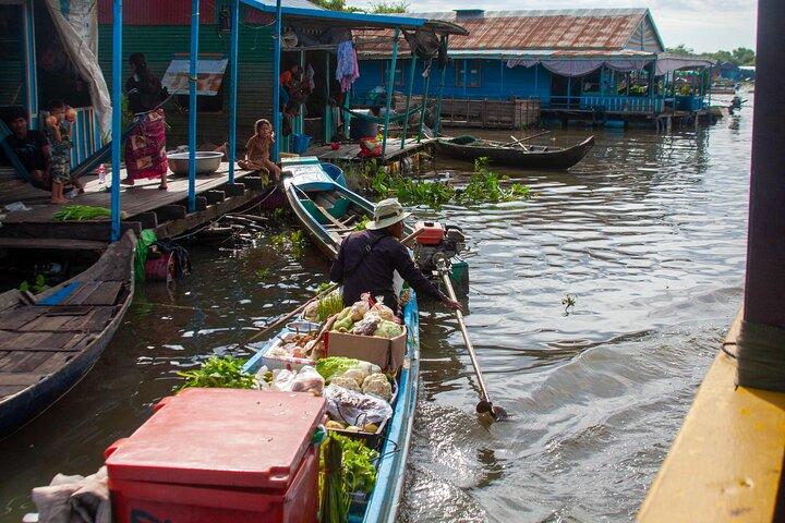 Kayaking & Floating Village in Tonle Lake