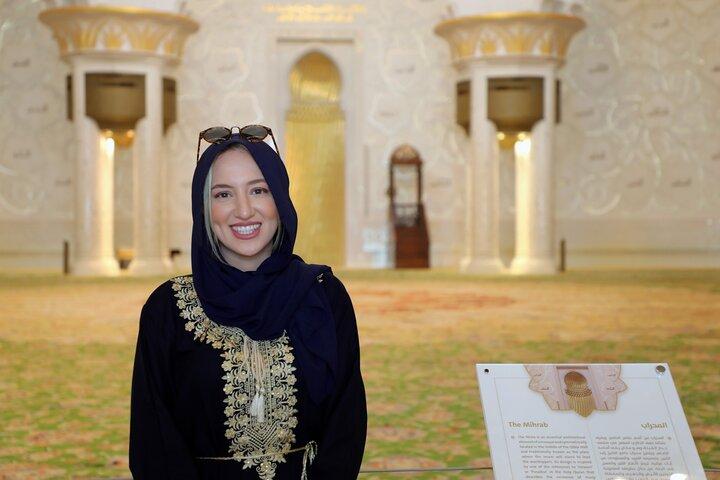 Dubai to Abu Dhabi Day Trip: Grand Mosque, Palace & Etihad Towers