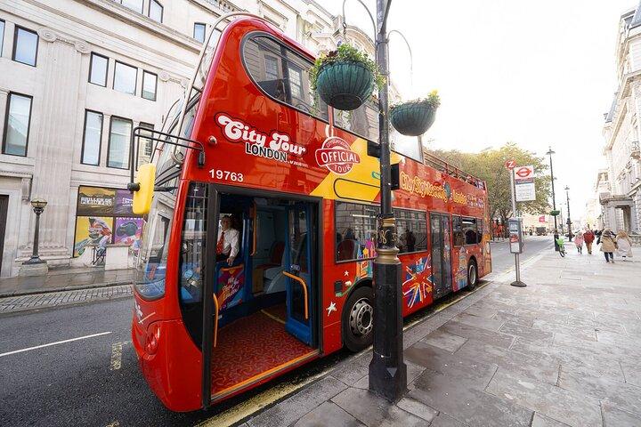 London Tour Hop-on Hop-off Bus with Optional Thames River cruise