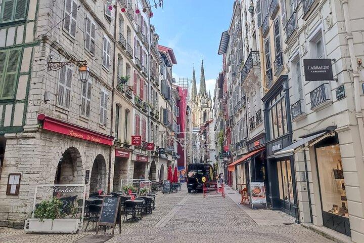 Private French Coast Tour: Bayonne, Biarritz & St-Jean-de-Luz