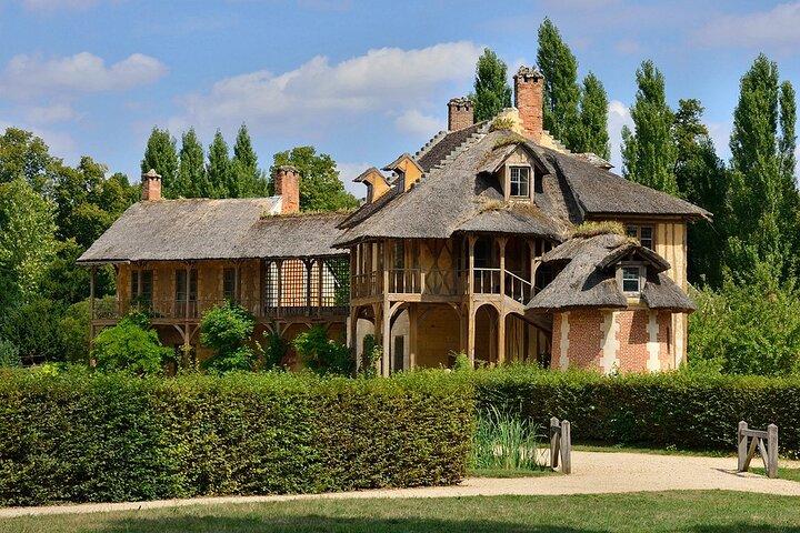 4-Hour Private Tour. Marie Antoinette's Trianon & Hamlet