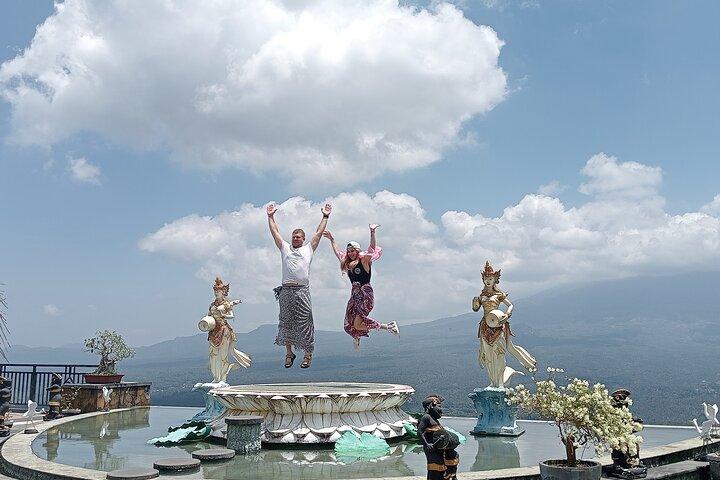 Lempuyang Temple Gate Heaven Tirta Gangga Private Guided Tour