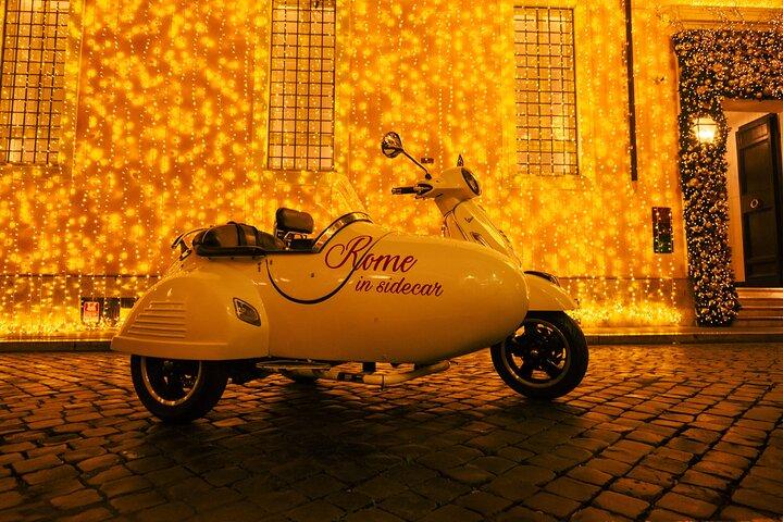 2h Xmas Lights Panoramic Vespa Sidecar Tour